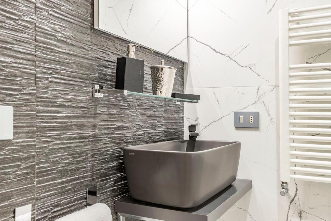 Trevi Luxury Apartment Jacuzzi ローマ エクステリア 写真