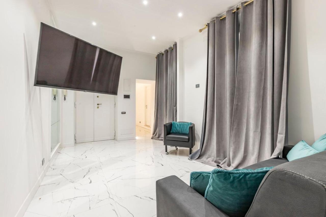 Trevi Luxury Apartment Jacuzzi ローマ エクステリア 写真