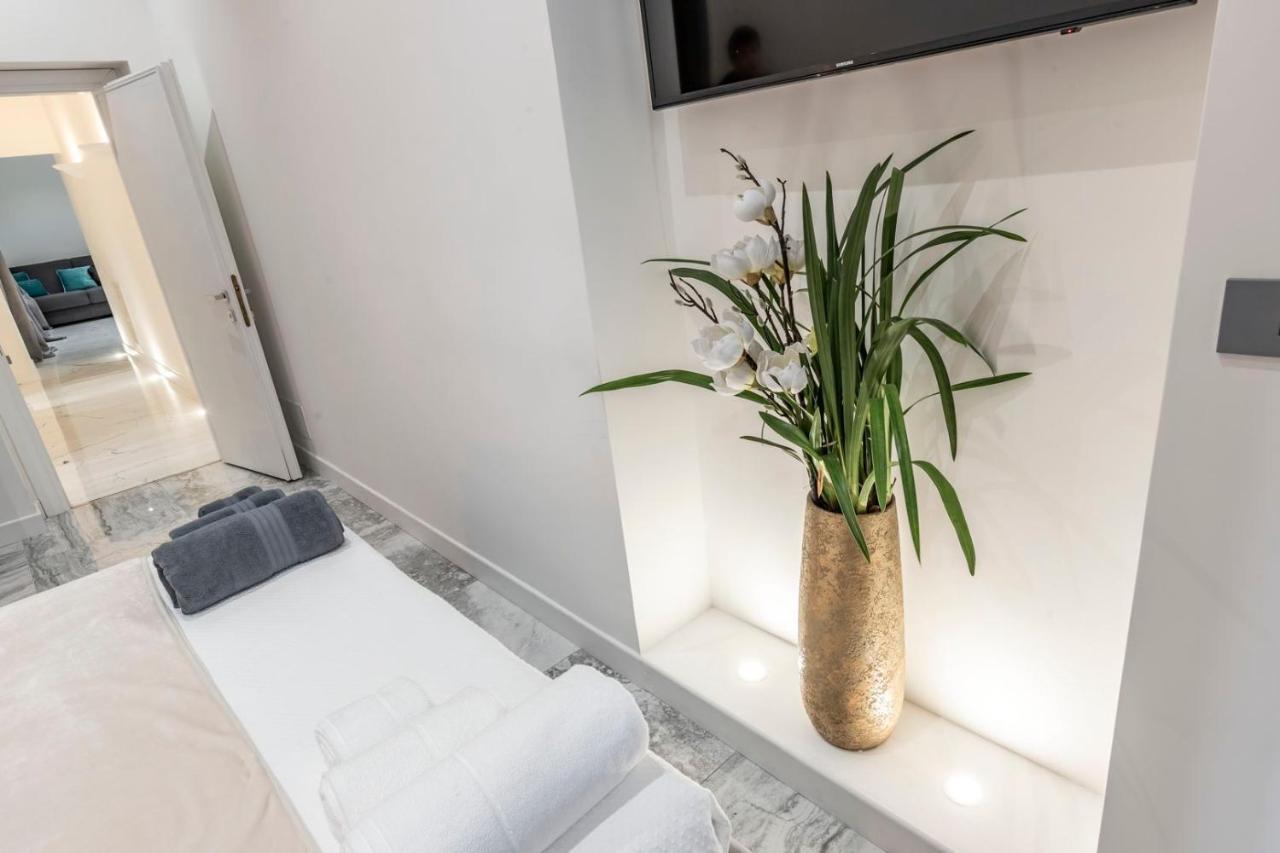 Trevi Luxury Apartment Jacuzzi ローマ エクステリア 写真