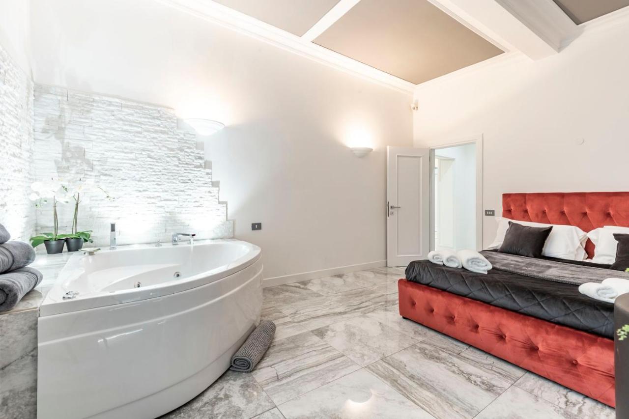 Trevi Luxury Apartment Jacuzzi ローマ エクステリア 写真