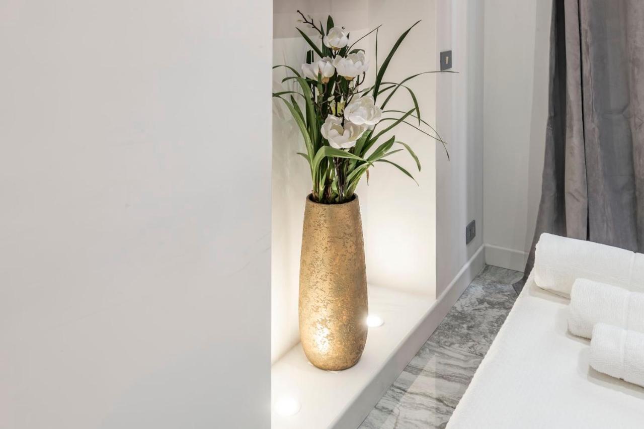 Trevi Luxury Apartment Jacuzzi ローマ エクステリア 写真